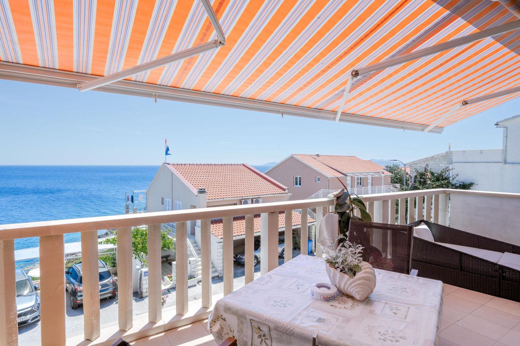 Apartmani Marelic - Sun Beach Zavalatica Exterior foto