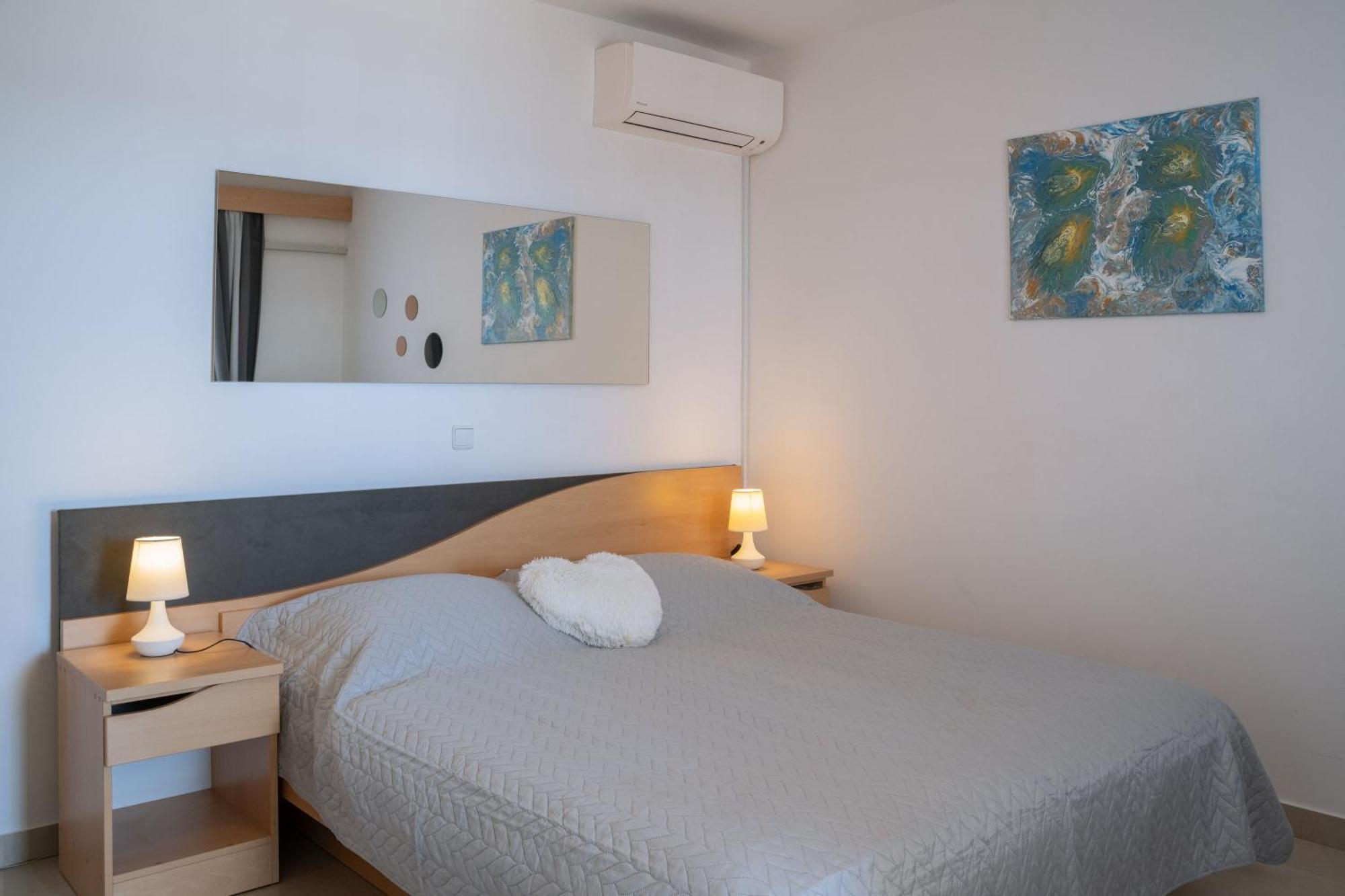 Apartmani Marelic - Sun Beach Zavalatica Exterior foto